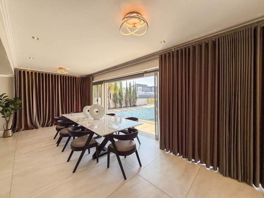 5 Bedroom Property for Sale in The Islands Estates North West